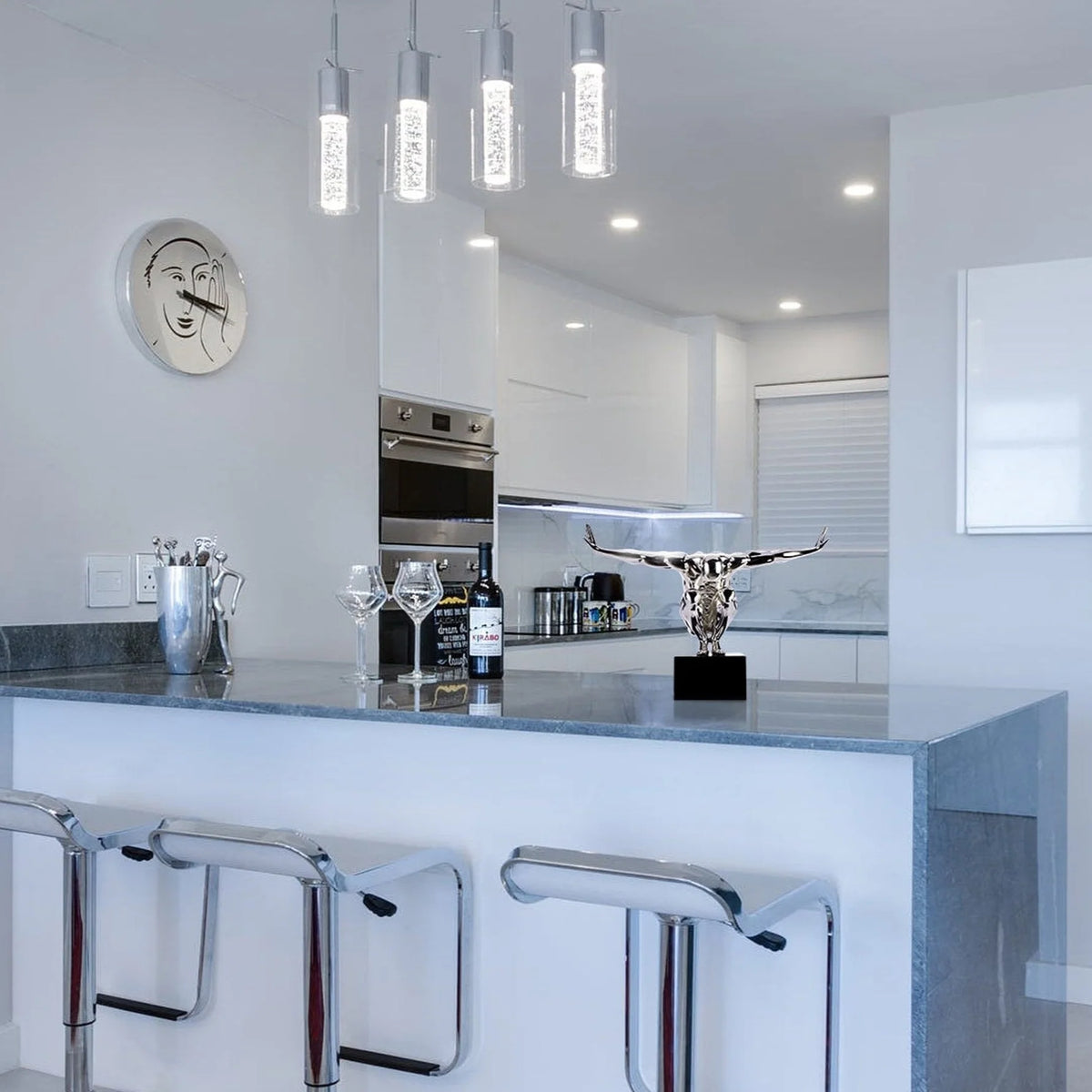 SMALL SALUTING MAN RESIN SCULPTURE 17" WIDE X 10.5" TALL // CHROME