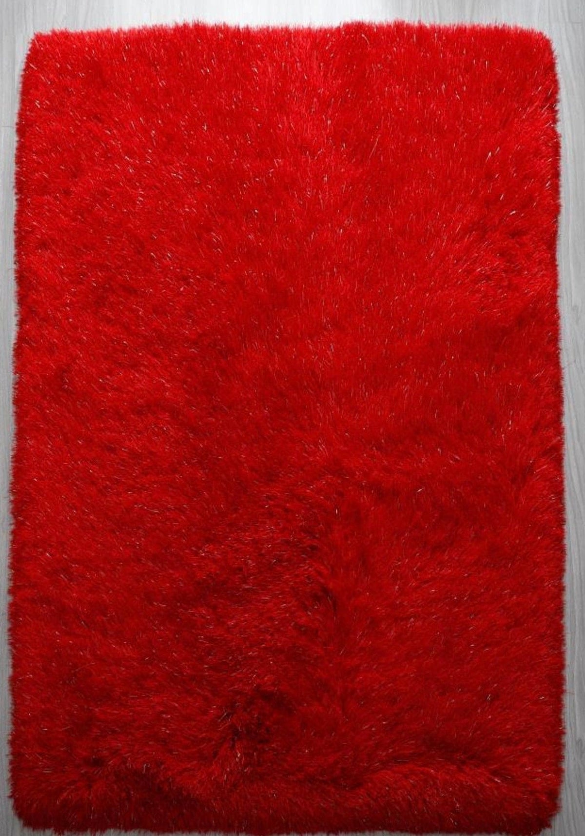 Shagy rug red and silver