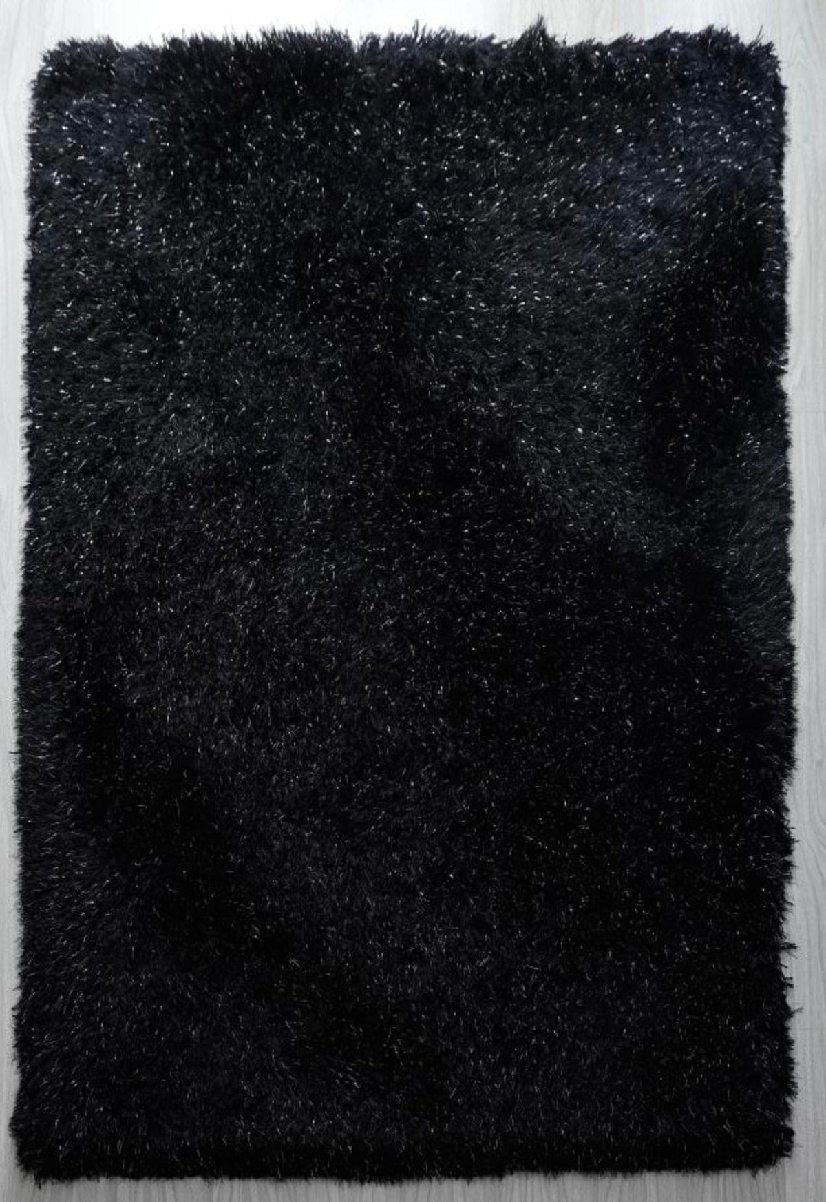 Shagy rug black and silver