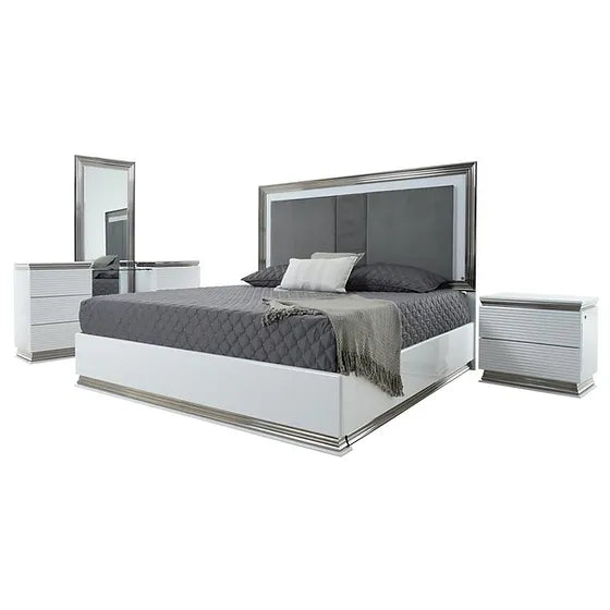 BEDROOM SET W VANITY OR DRESSER