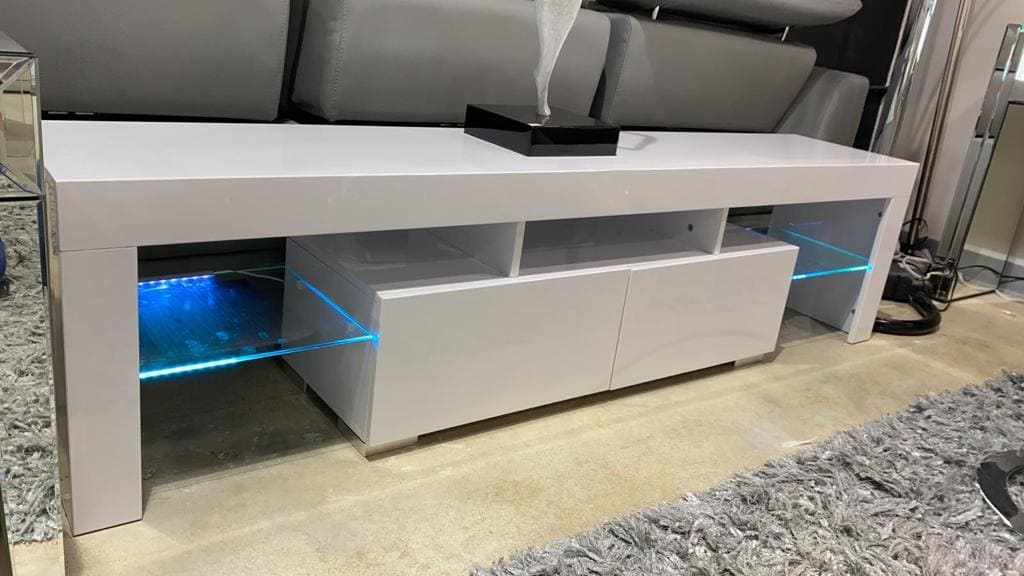 Tv stand - FIVE STAR FURNITURE LIQUIDATION